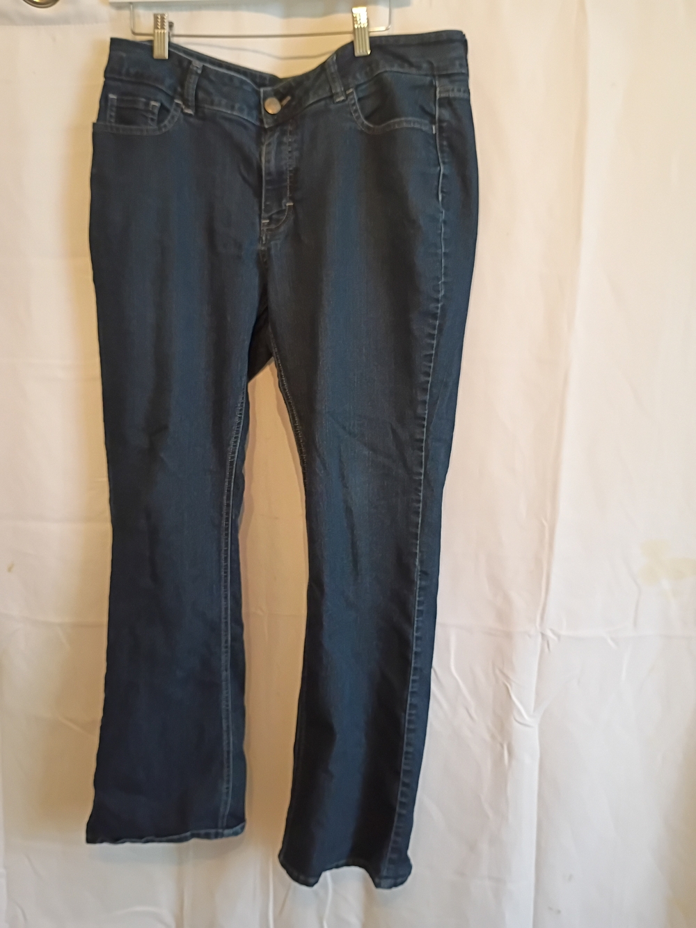 Riders Lee Indigo Mid Rise Boot Cut Jeans. No Size Label Measurement In Pics.